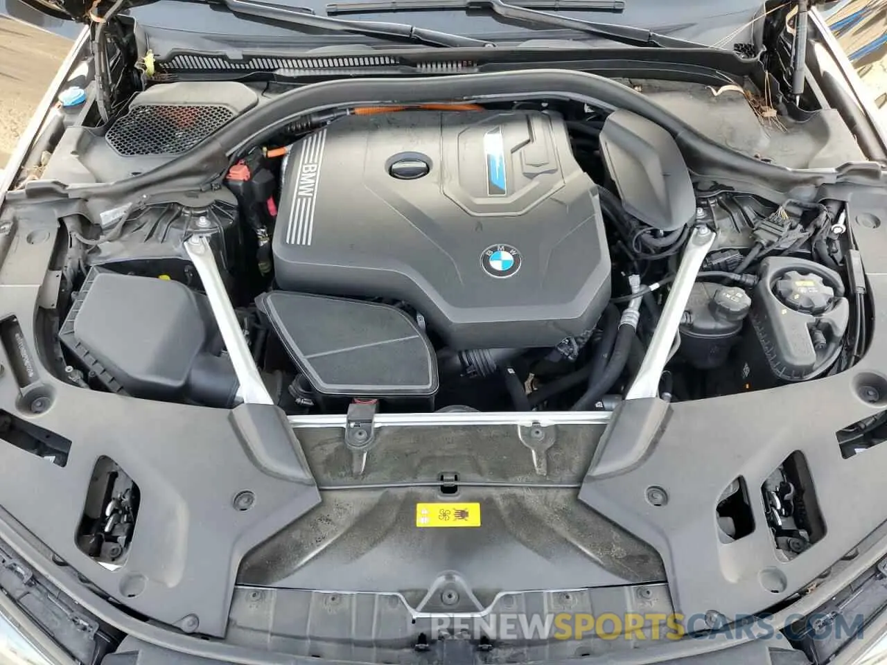 11 Photograph of a damaged car WBA13AG06PCM01727 BMW 5 SERIES 2023