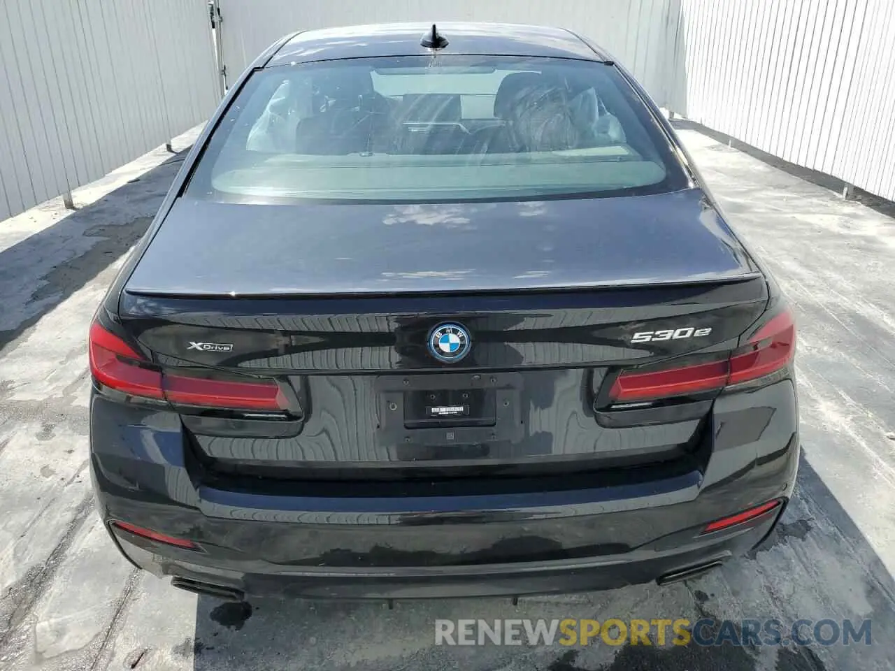 6 Фотография поврежденного автомобиля WBA33AG01PCL93934 BMW 5 SERIES 2023