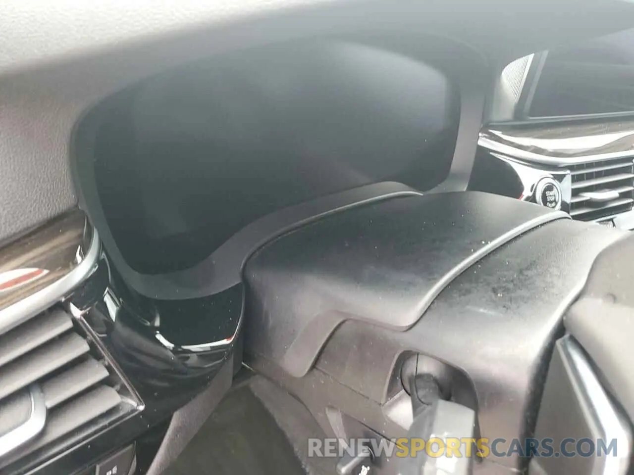 9 Photograph of a damaged car WBA33AG03PCL72387 BMW 5 SERIES 2023
