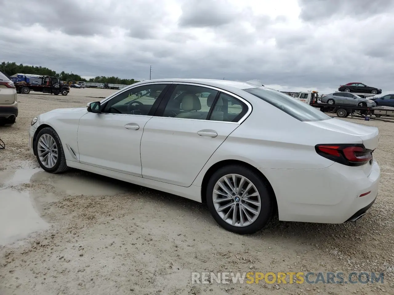2 Фотография поврежденного автомобиля WBA53BH08PCL21612 BMW 5 SERIES 2023