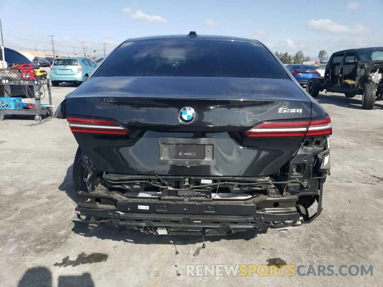 6 Фотография поврежденного автомобиля WBA43FJ08RCP78906 BMW 5 SERIES 2024