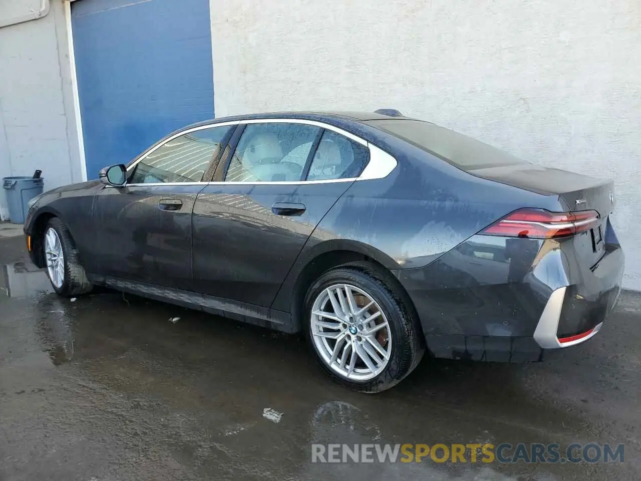 2 Photograph of a damaged car WBA53FJ00RCR03739 BMW 5 SERIES 2024