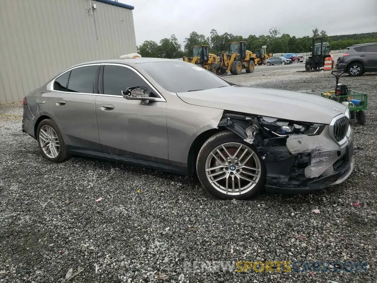 4 Фотография поврежденного автомобиля WBA53FJ09RCS08708 BMW 5 SERIES 2024