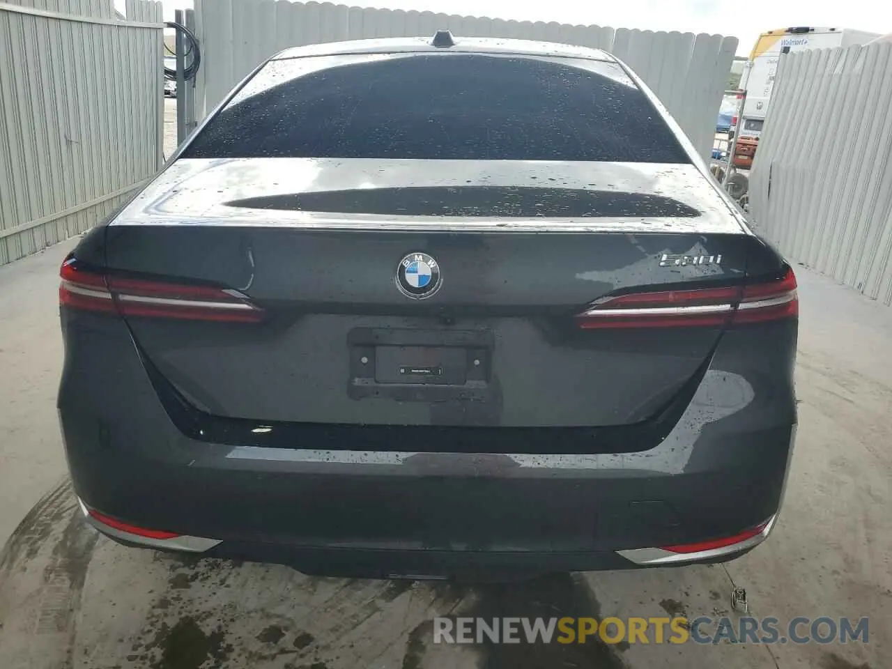 6 Фотография поврежденного автомобиля WBA43FJ08SCT20627 BMW 5 SERIES 2025
