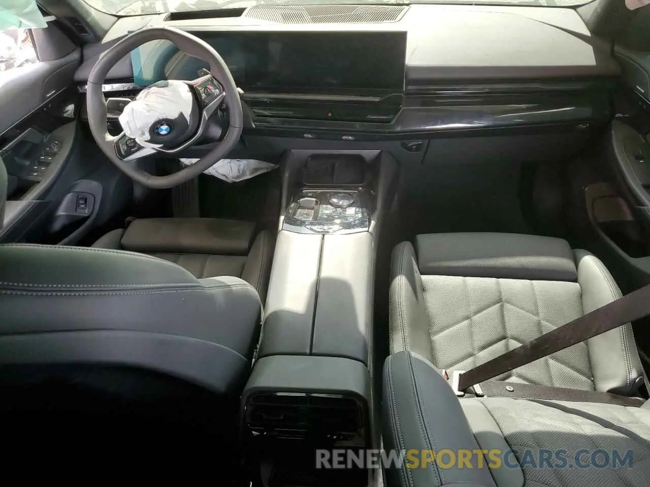 8 Фотография поврежденного автомобиля WBA43FJ08SCT20627 BMW 5 SERIES 2025