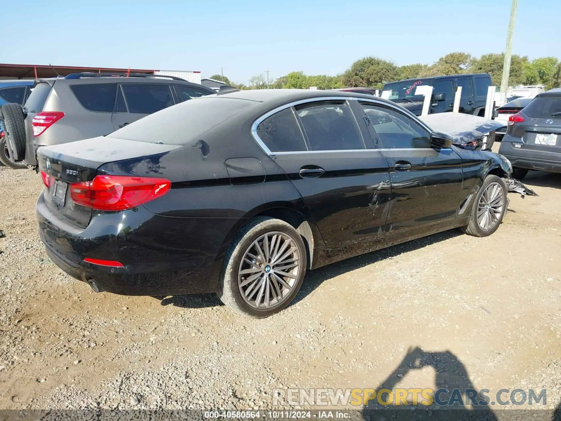 4 Photograph of a damaged car WBAJR7C07LCE12367 BMW 530 2020