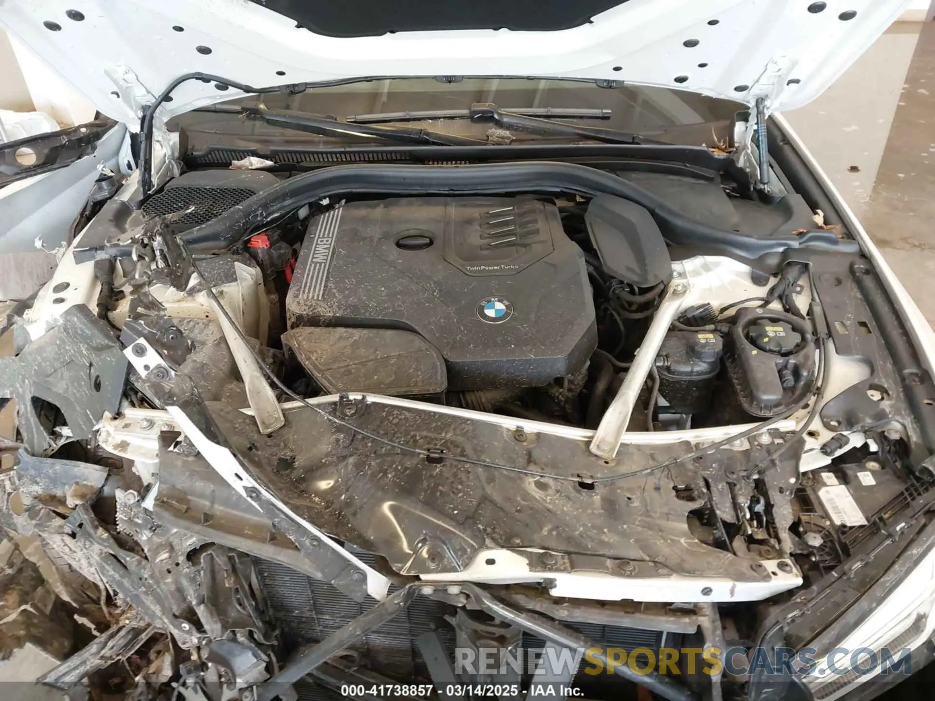 10 Photograph of a damaged car WBA13BJ05NWX59007 BMW 530 2022