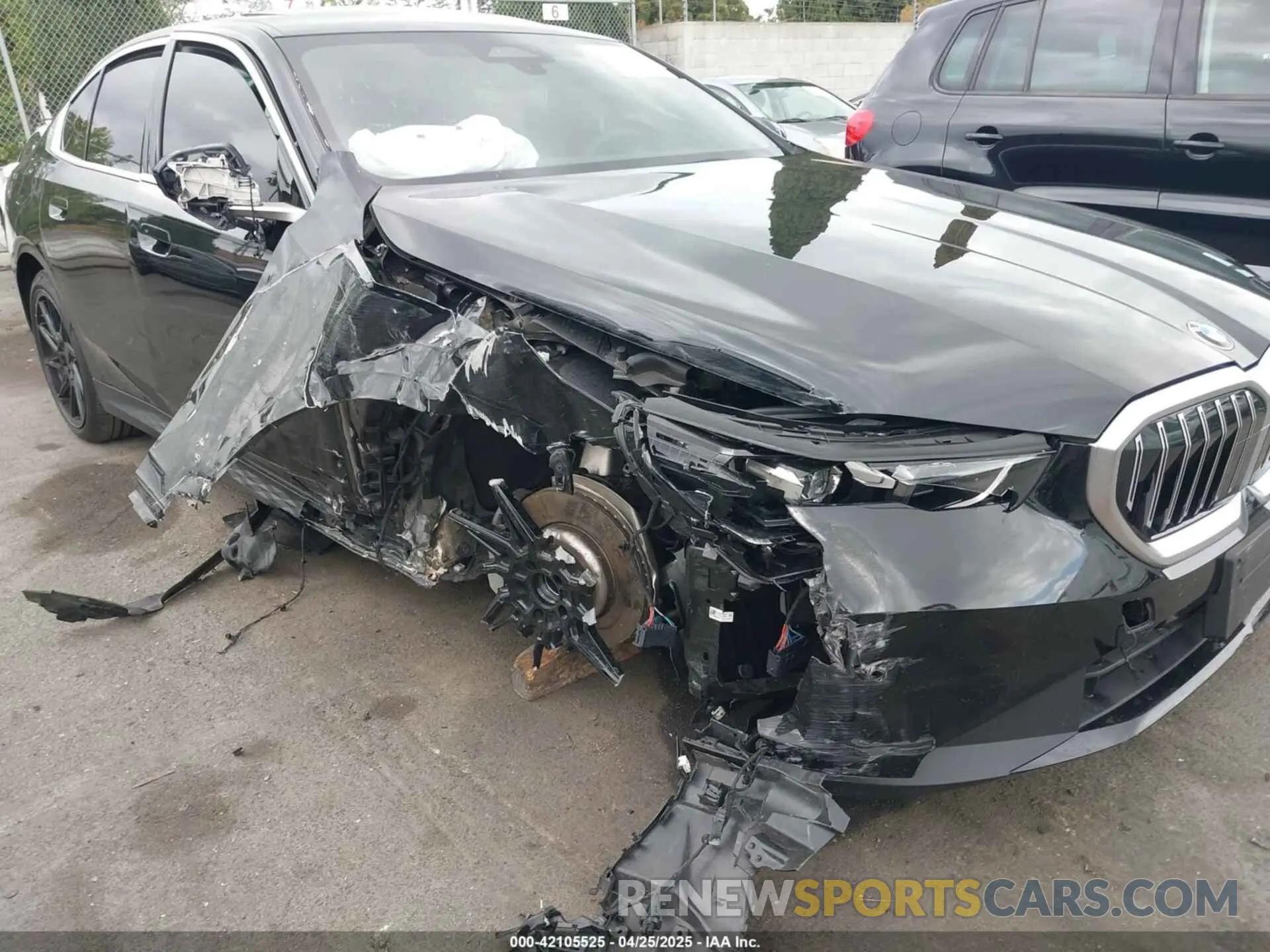 6 Photograph of a damaged car WBA43FJ09RCR92657 BMW 530 2024