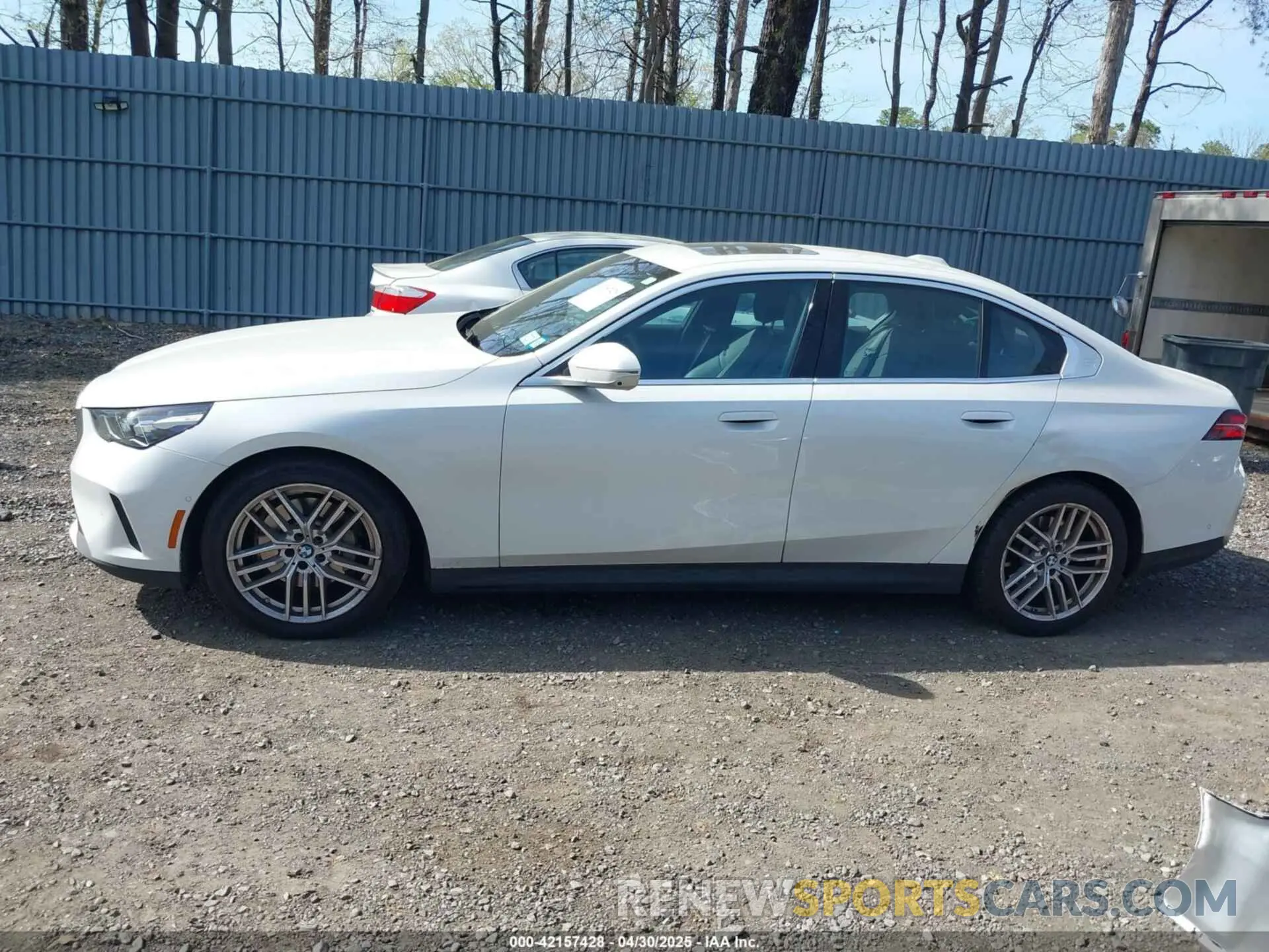 14 Фотография поврежденного автомобиля WBA53FJ06RCR29262 BMW 530 2024