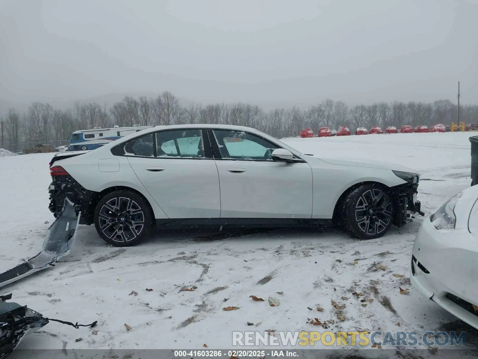 13 Фотография поврежденного автомобиля WBA53FJ06RCS94379 BMW 530 2024