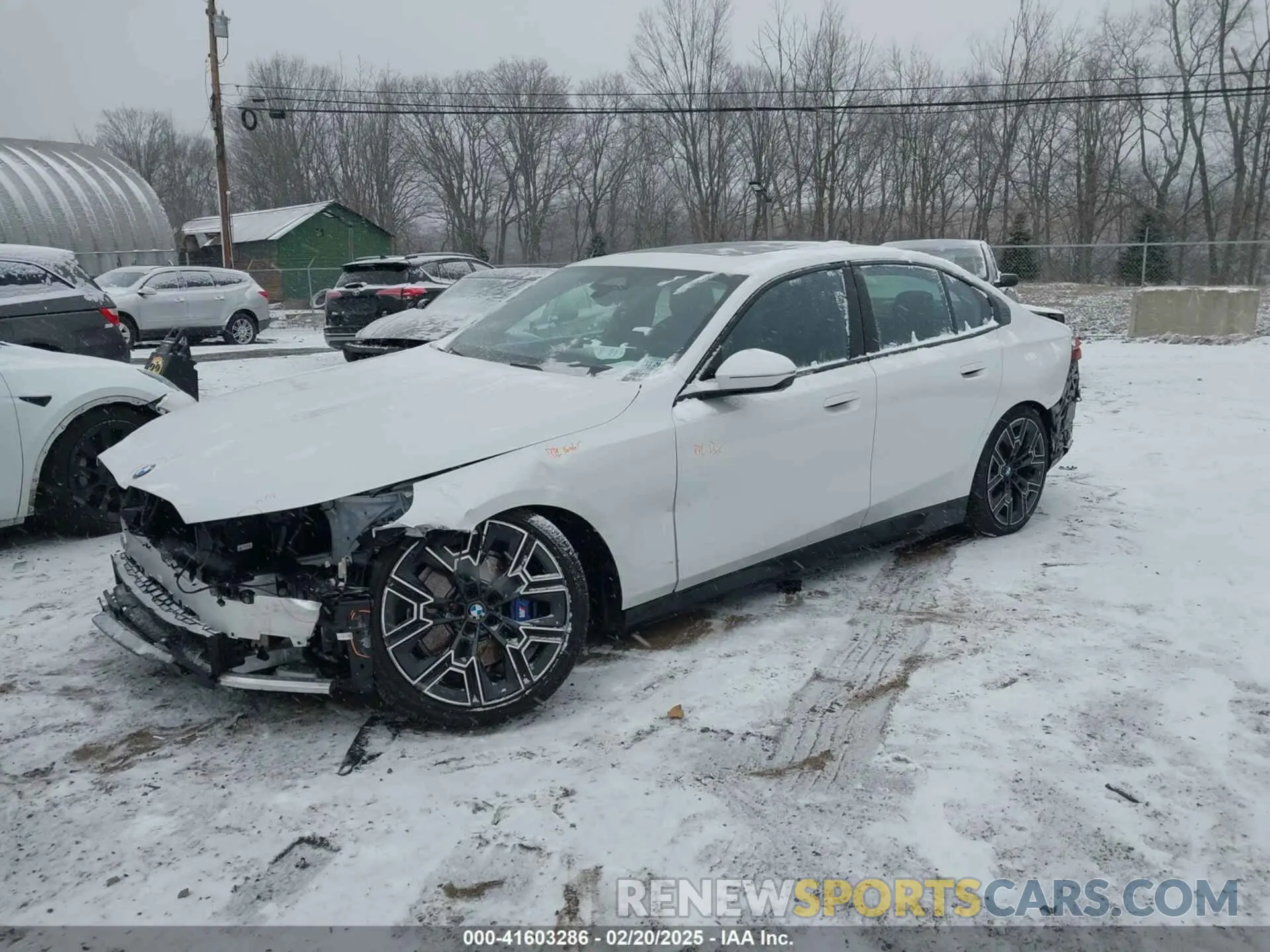 2 Фотография поврежденного автомобиля WBA53FJ06RCS94379 BMW 530 2024