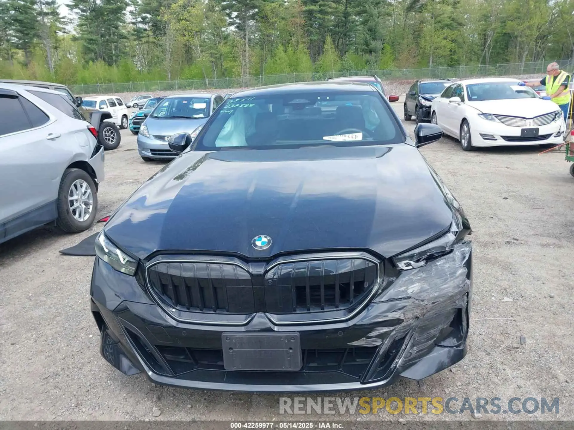6 Photograph of a damaged car WBA53FJ09RCR24363 BMW 530 2024