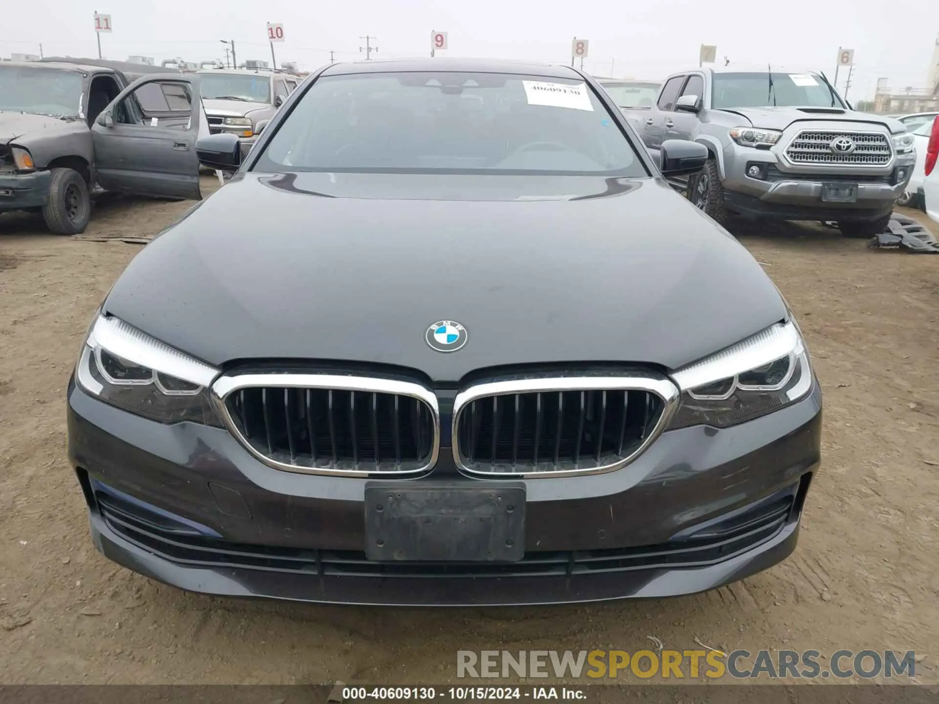 12 Фотография поврежденного автомобиля WBAJA9C07LCD52528 BMW 530E 2020