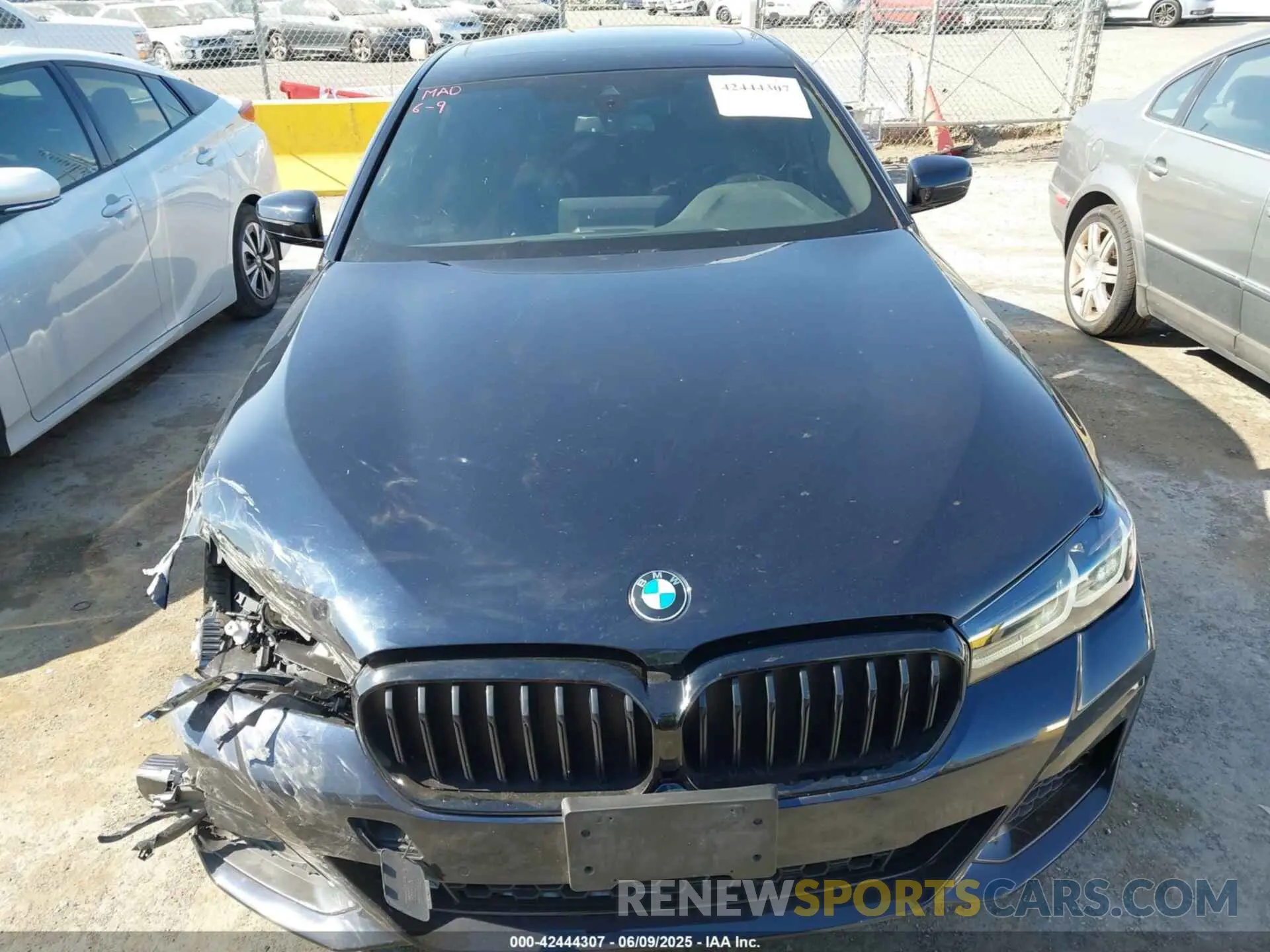 12 Photograph of a damaged car WBA13AG01MCF34538 BMW 530E 2021