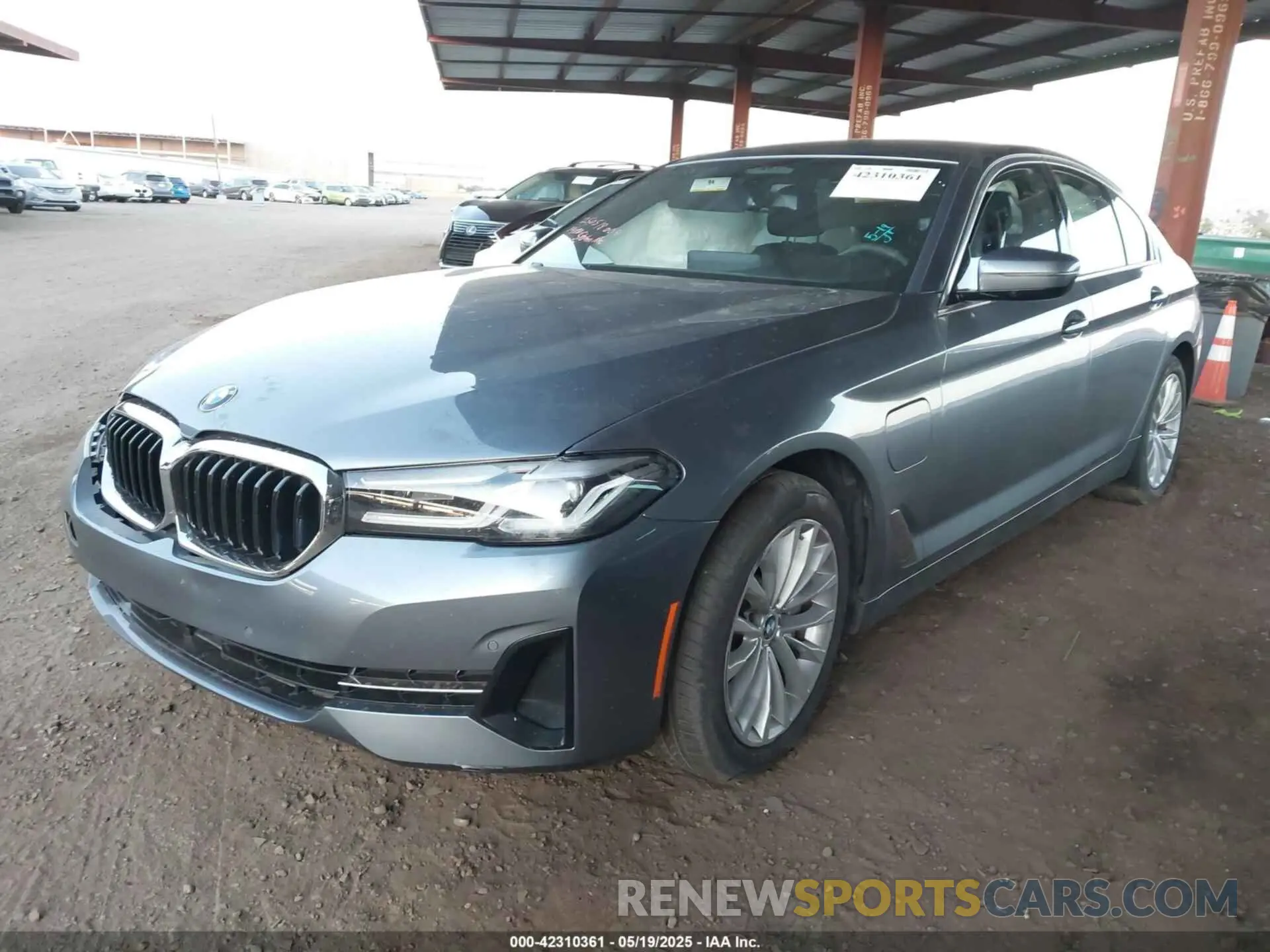 2 Photograph of a damaged car WBA13AG03MCG69374 BMW 530E 2021