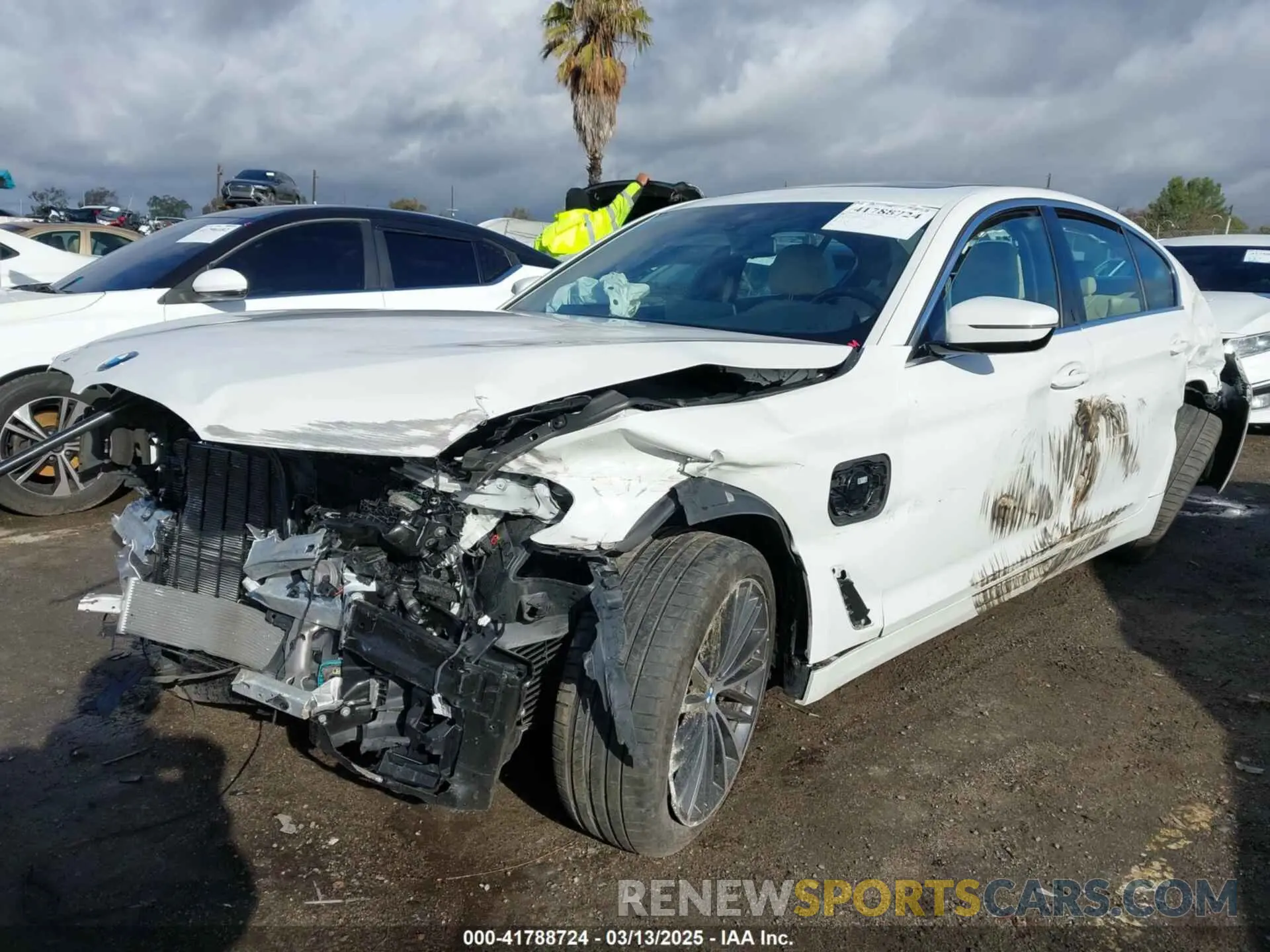 2 Photograph of a damaged car WBA13AG0XMCG10032 BMW 530E 2021
