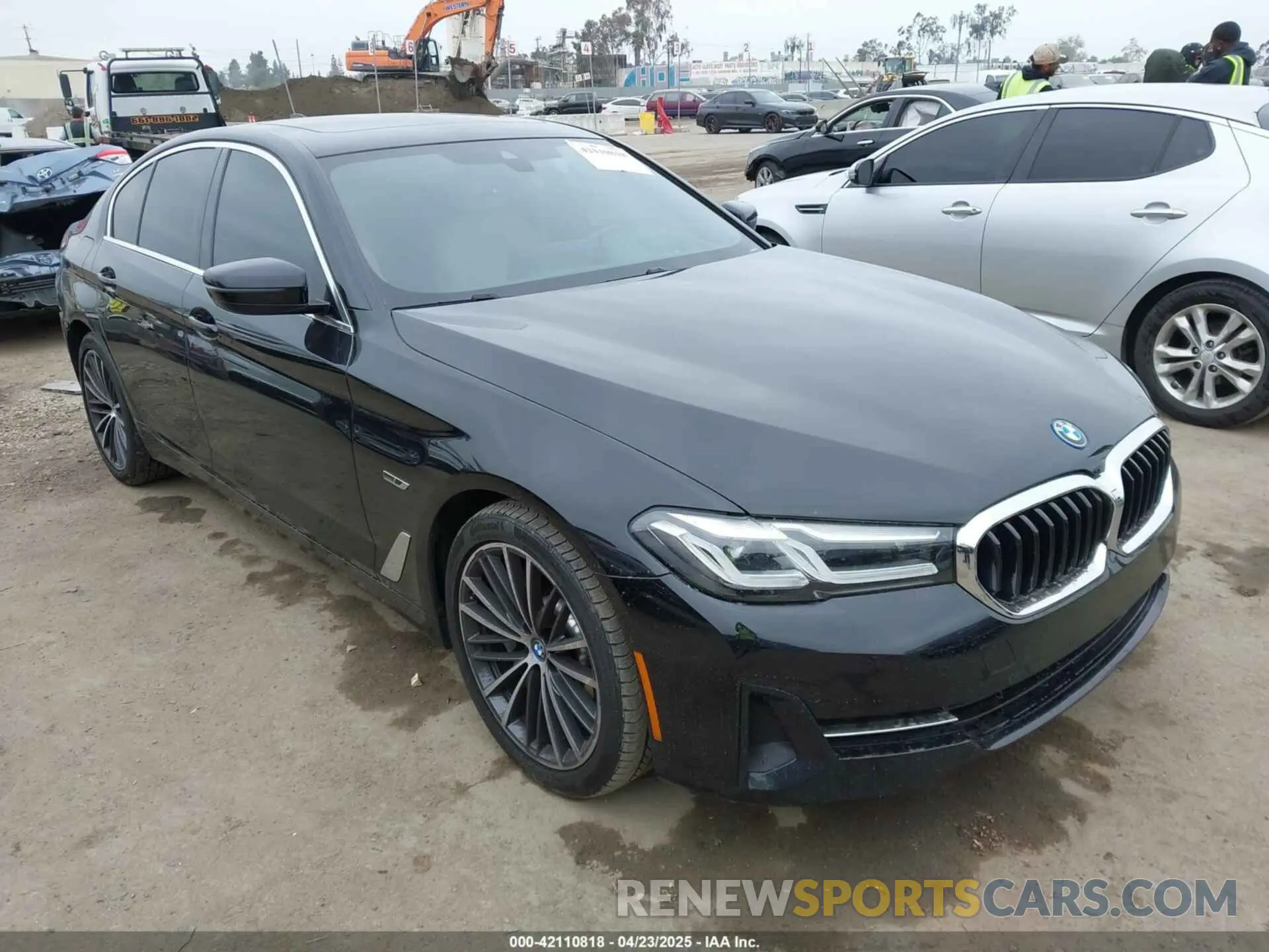1 Фотография поврежденного автомобиля WBA13AG03PCM05556 BMW 530E 2023