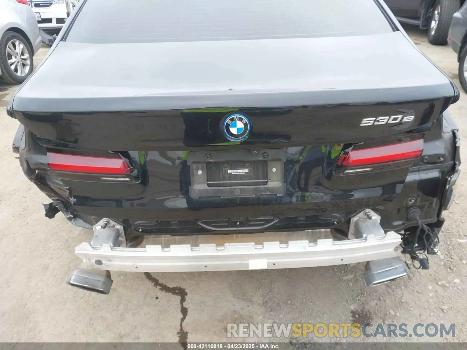 6 Фотография поврежденного автомобиля WBA13AG03PCM05556 BMW 530E 2023