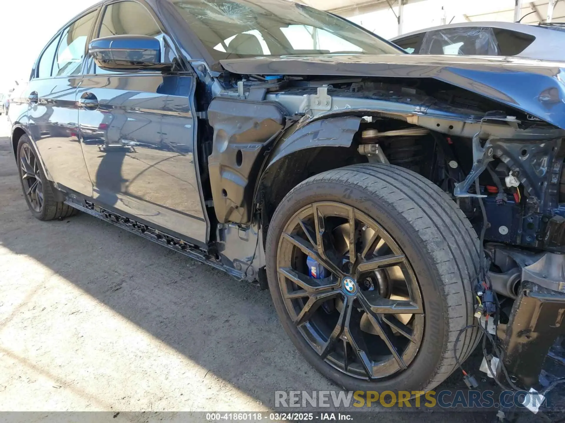 19 Photograph of a damaged car WBA13AG05PCM09852 BMW 530E 2023