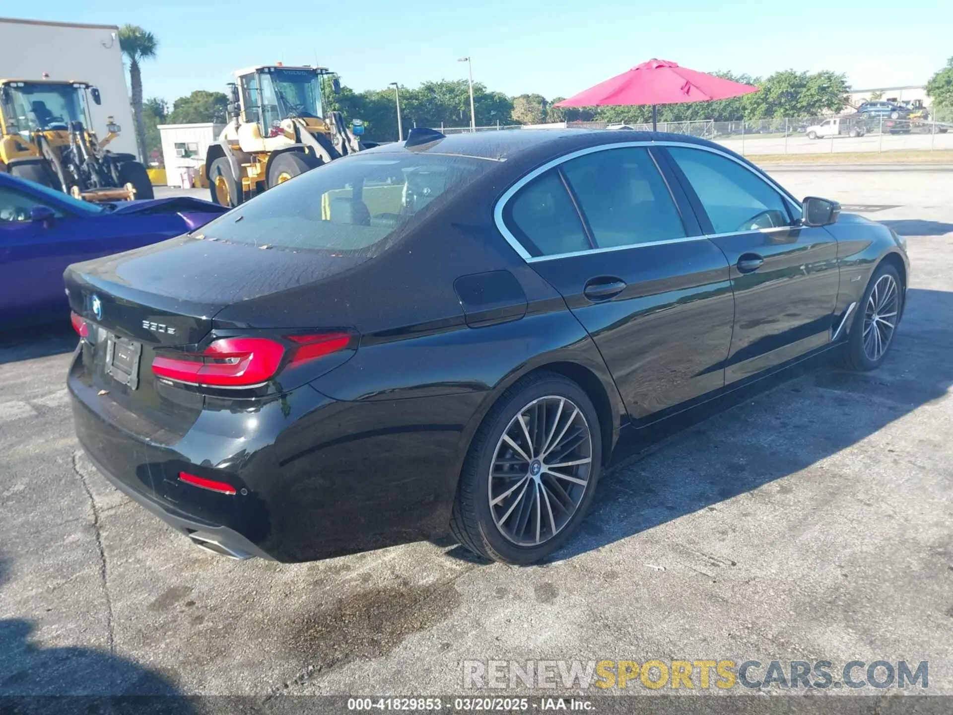 4 Photograph of a damaged car WBA33AG07PCN60636 BMW 530E 2023