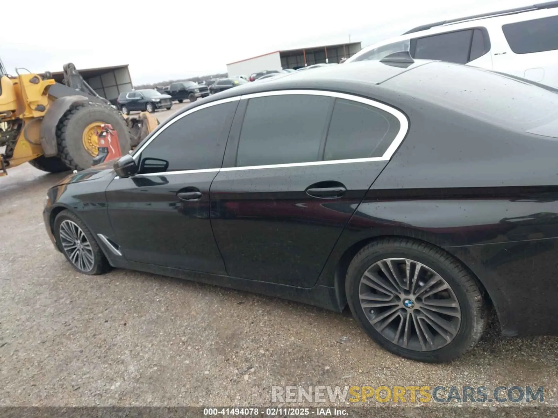 14 Фотография поврежденного автомобиля WBAJA5C52KWW06869 BMW 530I 2019