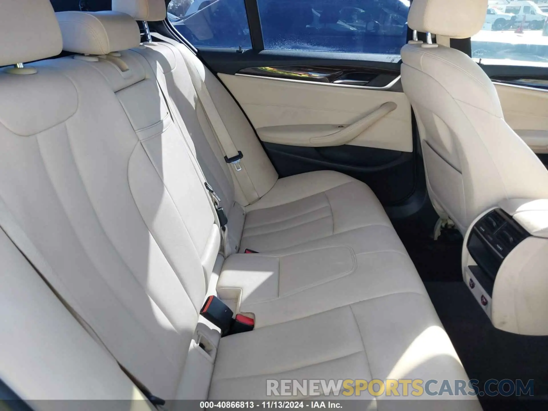 8 Photograph of a damaged car WBAJA5C53KBX86922 BMW 530I 2019
