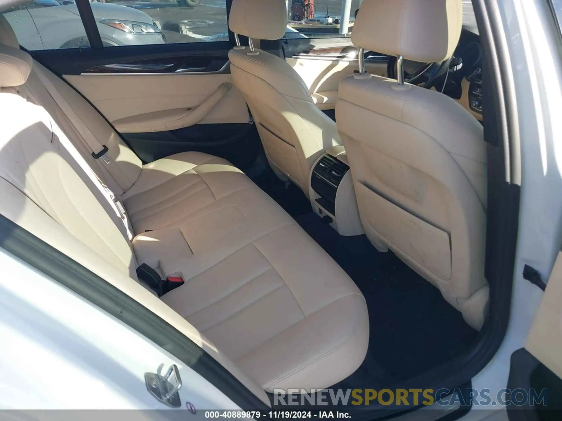 8 Photograph of a damaged car WBAJA5C54KWW38397 BMW 530I 2019