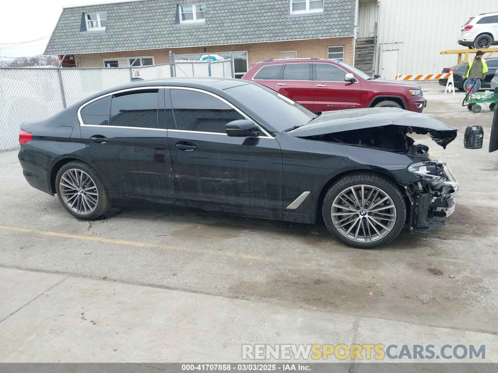 13 Photograph of a damaged car WBAJA7C50KWW38148 BMW 530I 2019