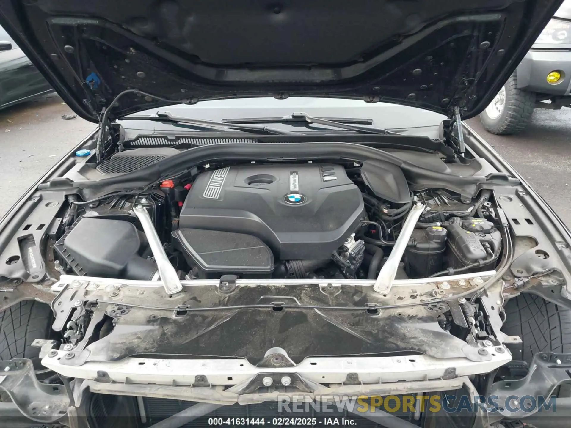 10 Photograph of a damaged car WBAJA7C54KWW07260 BMW 530I 2019