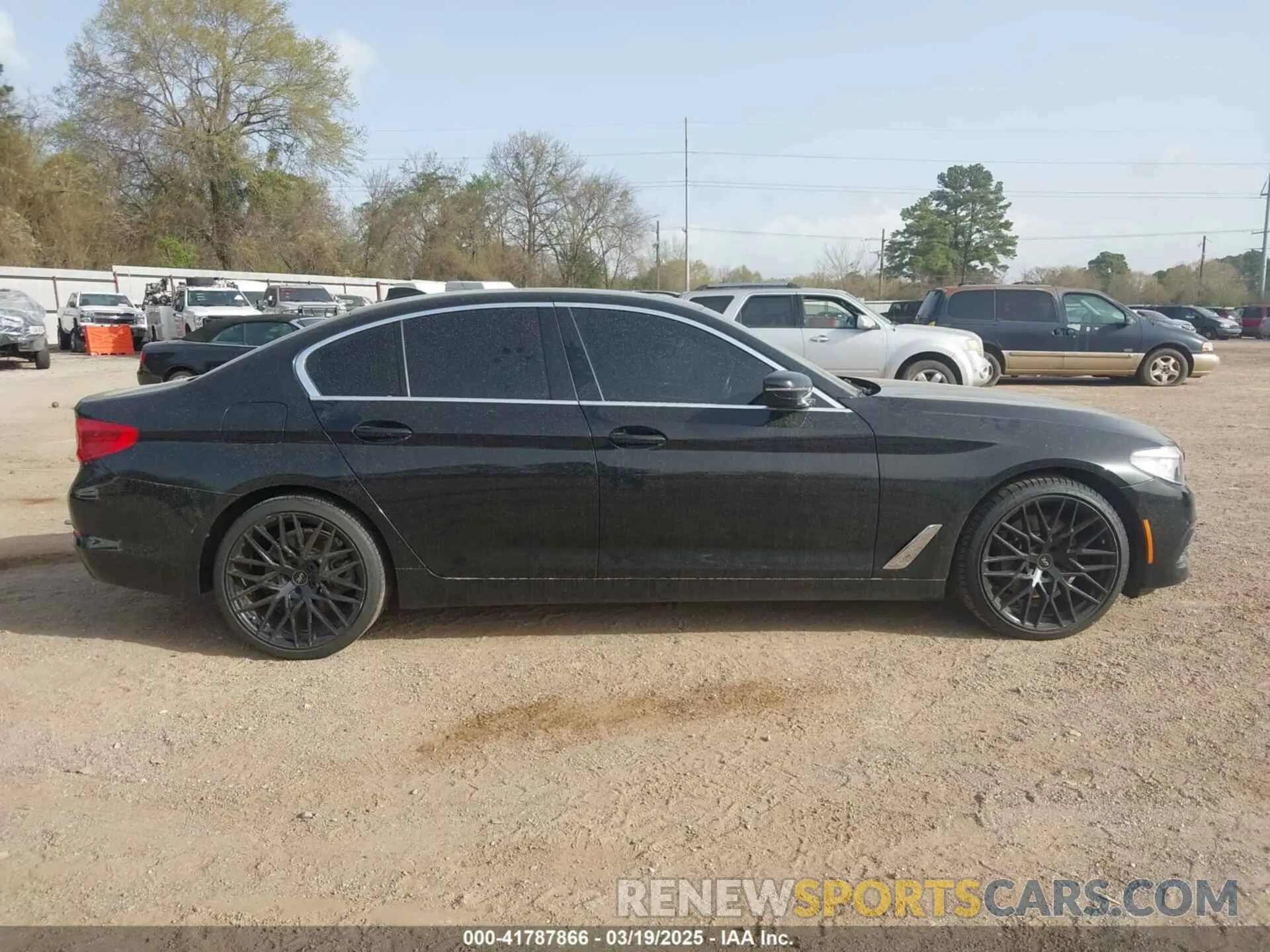 14 Photograph of a damaged car WBAJA7C54KWW17612 BMW 530I 2019
