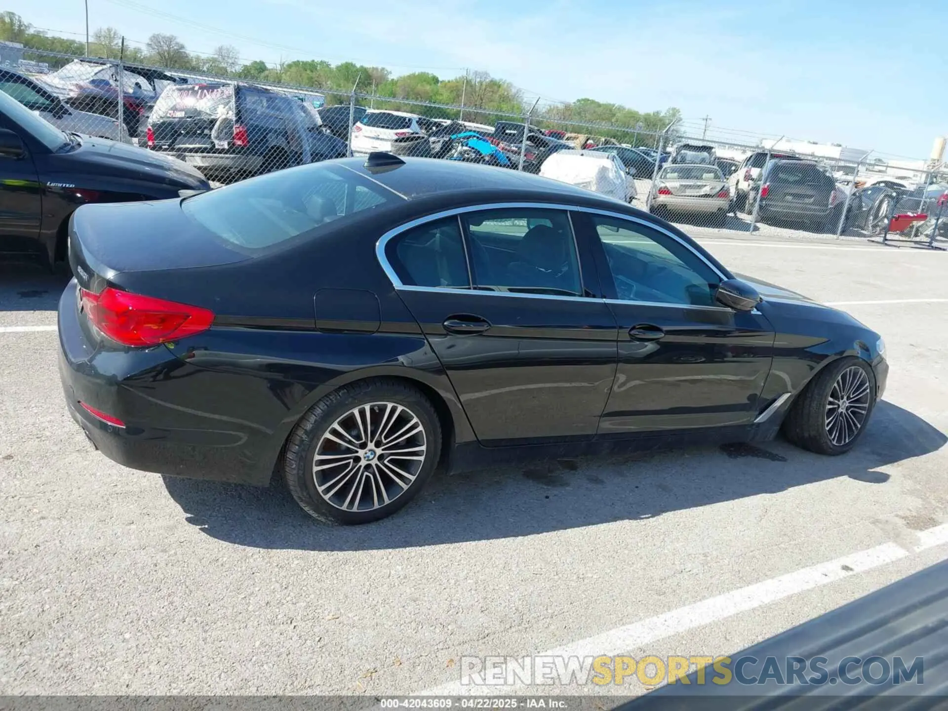 13 Photograph of a damaged car WBAJA7C55KWW08711 BMW 530I 2019