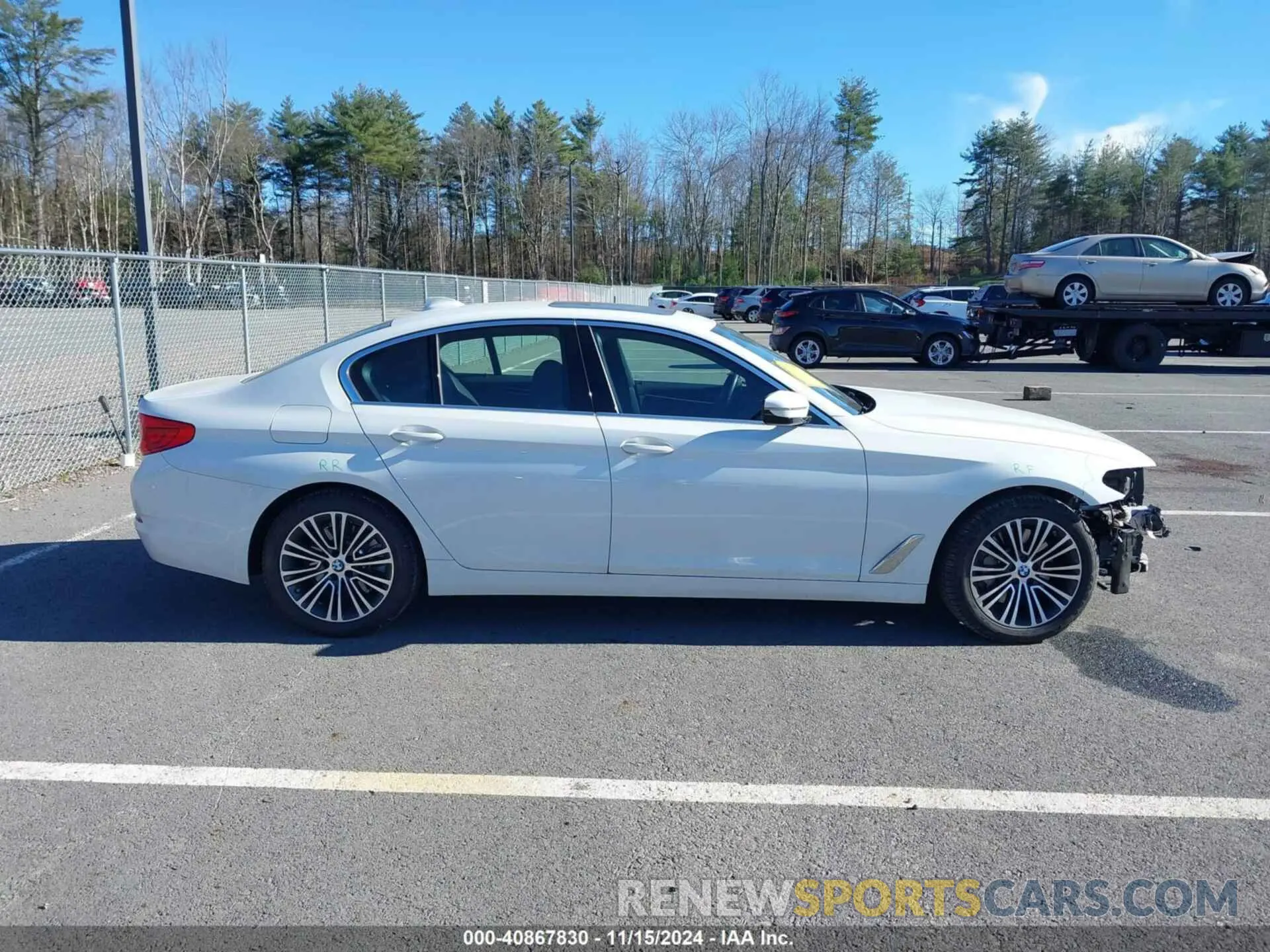 14 Photograph of a damaged car WBAJA7C58KG911962 BMW 530I 2019