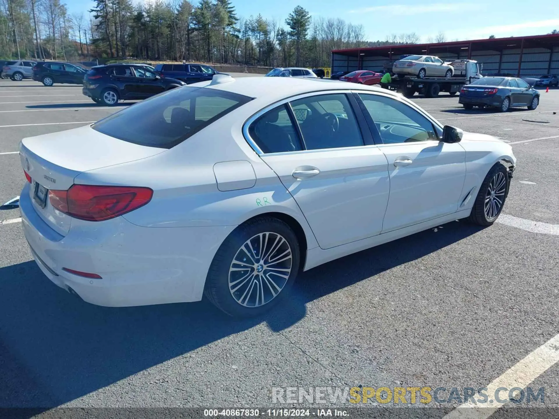 4 Photograph of a damaged car WBAJA7C58KG911962 BMW 530I 2019