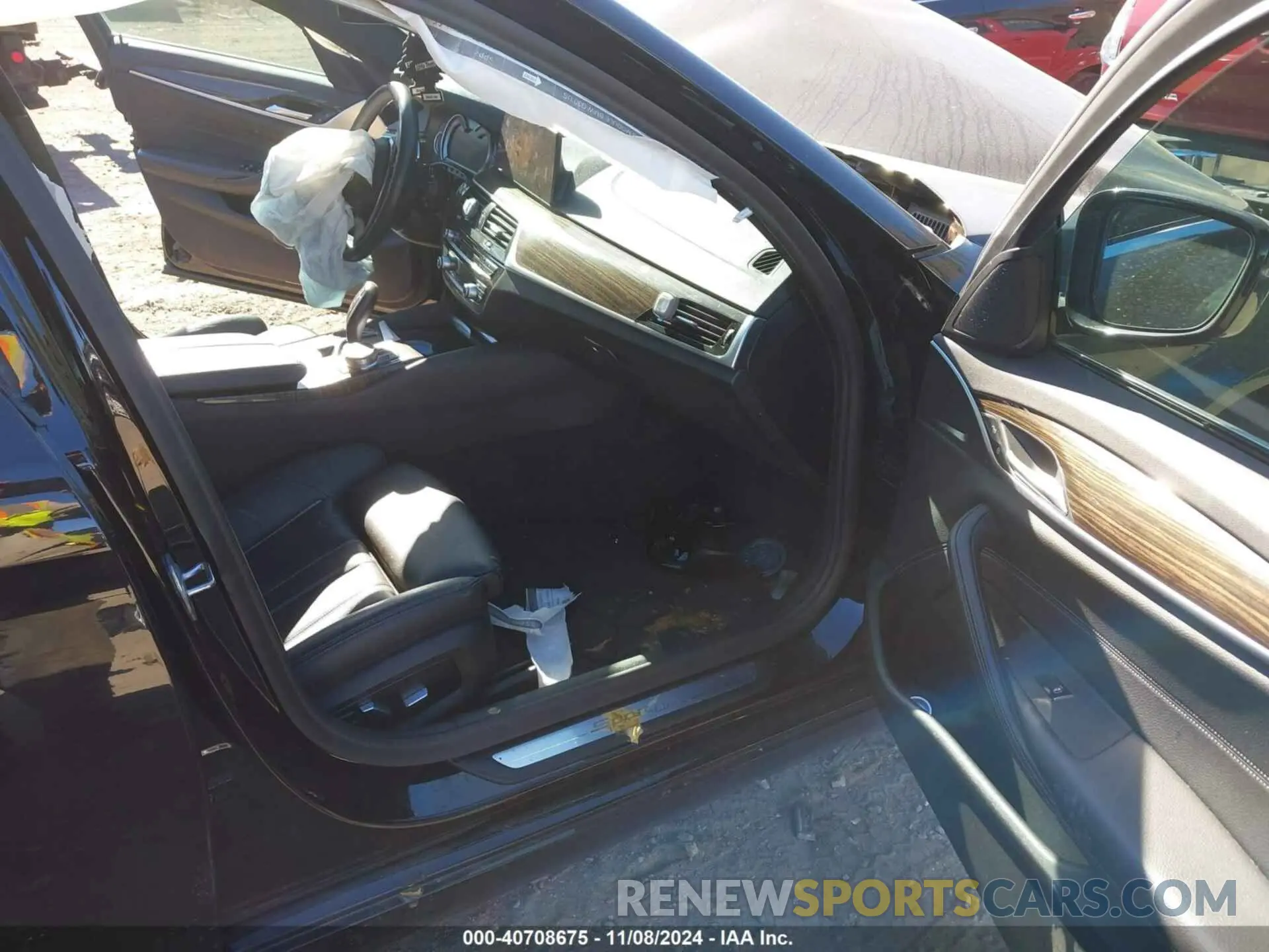 5 Photograph of a damaged car WBAJA7C58KWW18374 BMW 530I 2019
