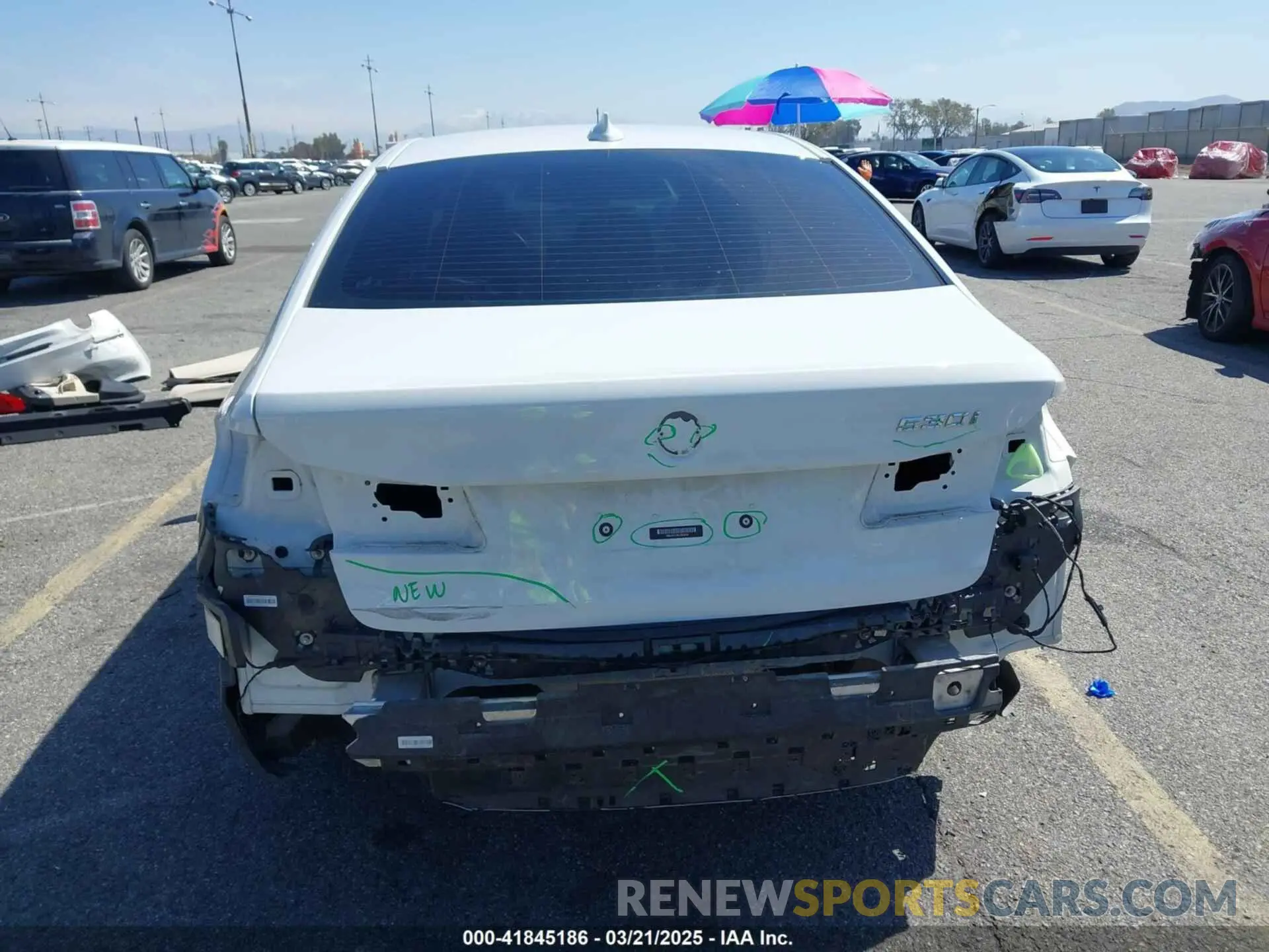 17 Photograph of a damaged car WBAJR3C06LCE63836 BMW 530I 2020