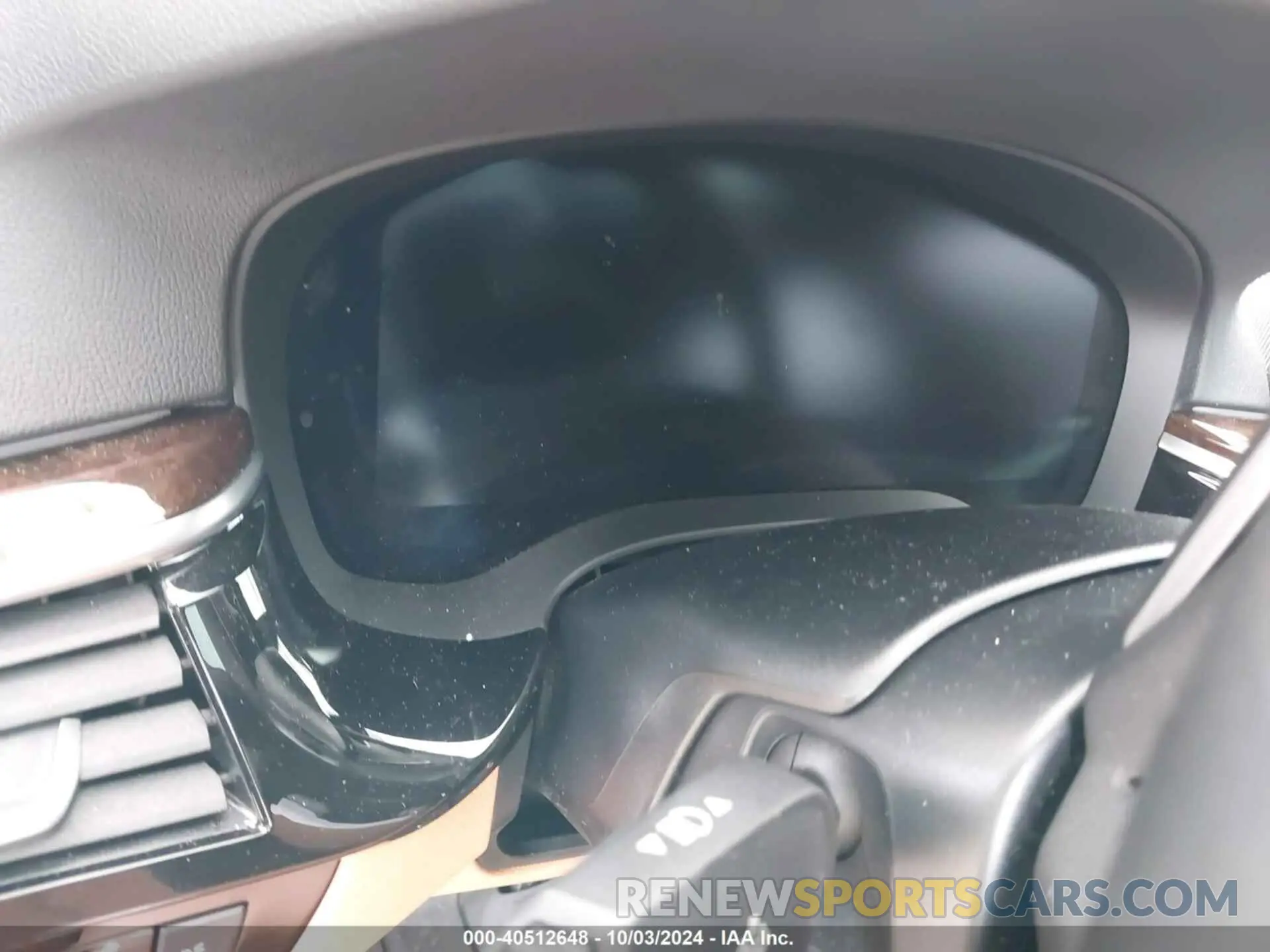 7 Photograph of a damaged car WBAJR7C01LCD64882 BMW 530I 2020