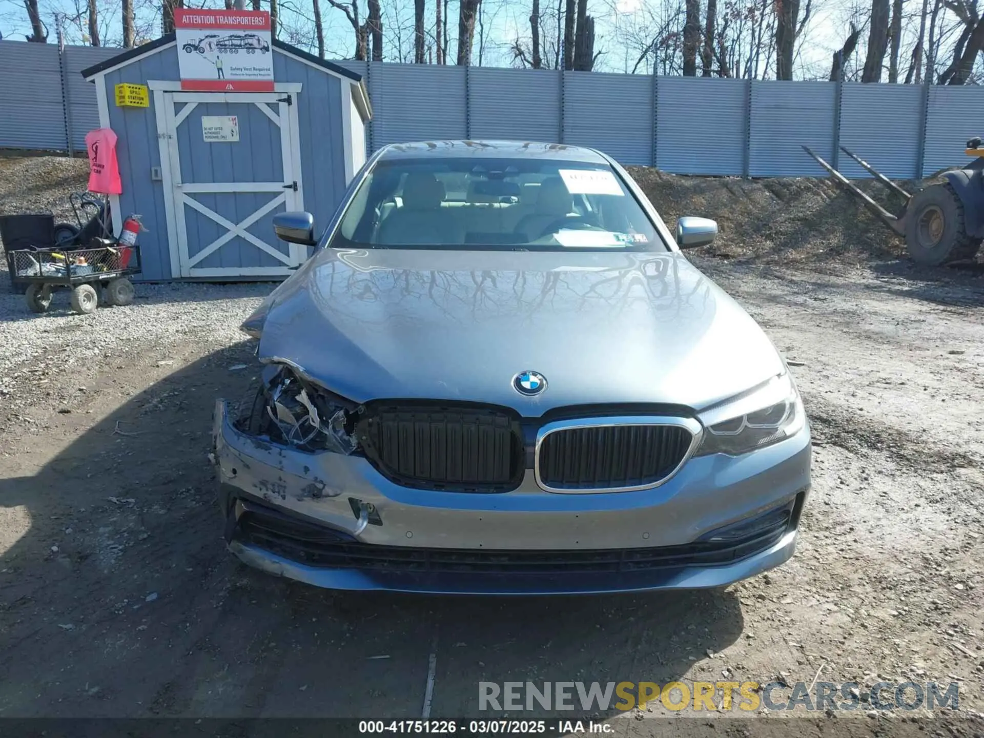 13 Фотография поврежденного автомобиля WBAJR7C02LWW78875 BMW 530I 2020