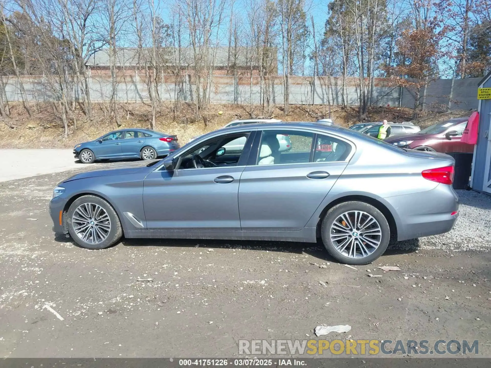 15 Фотография поврежденного автомобиля WBAJR7C02LWW78875 BMW 530I 2020