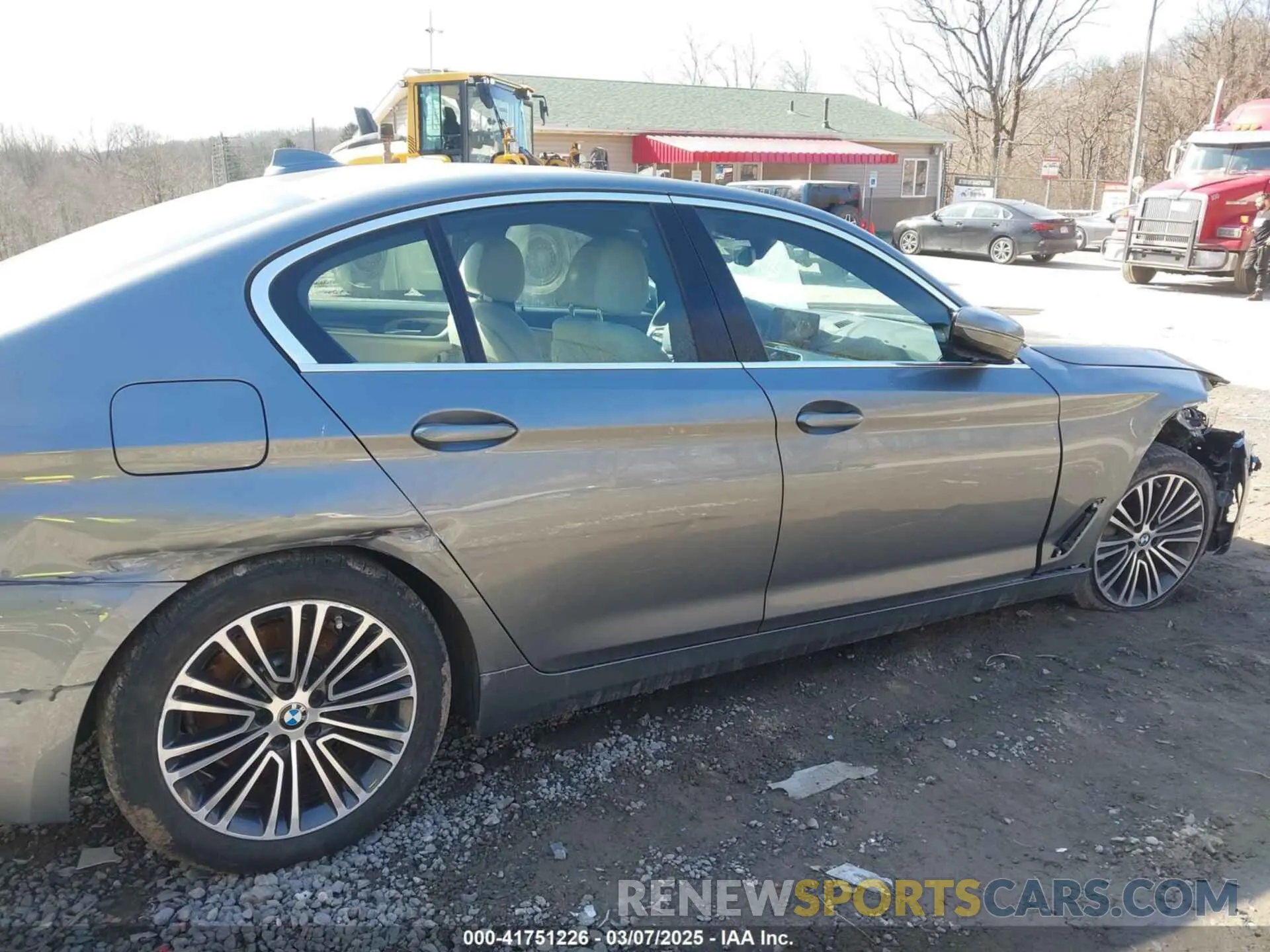 22 Фотография поврежденного автомобиля WBAJR7C02LWW78875 BMW 530I 2020