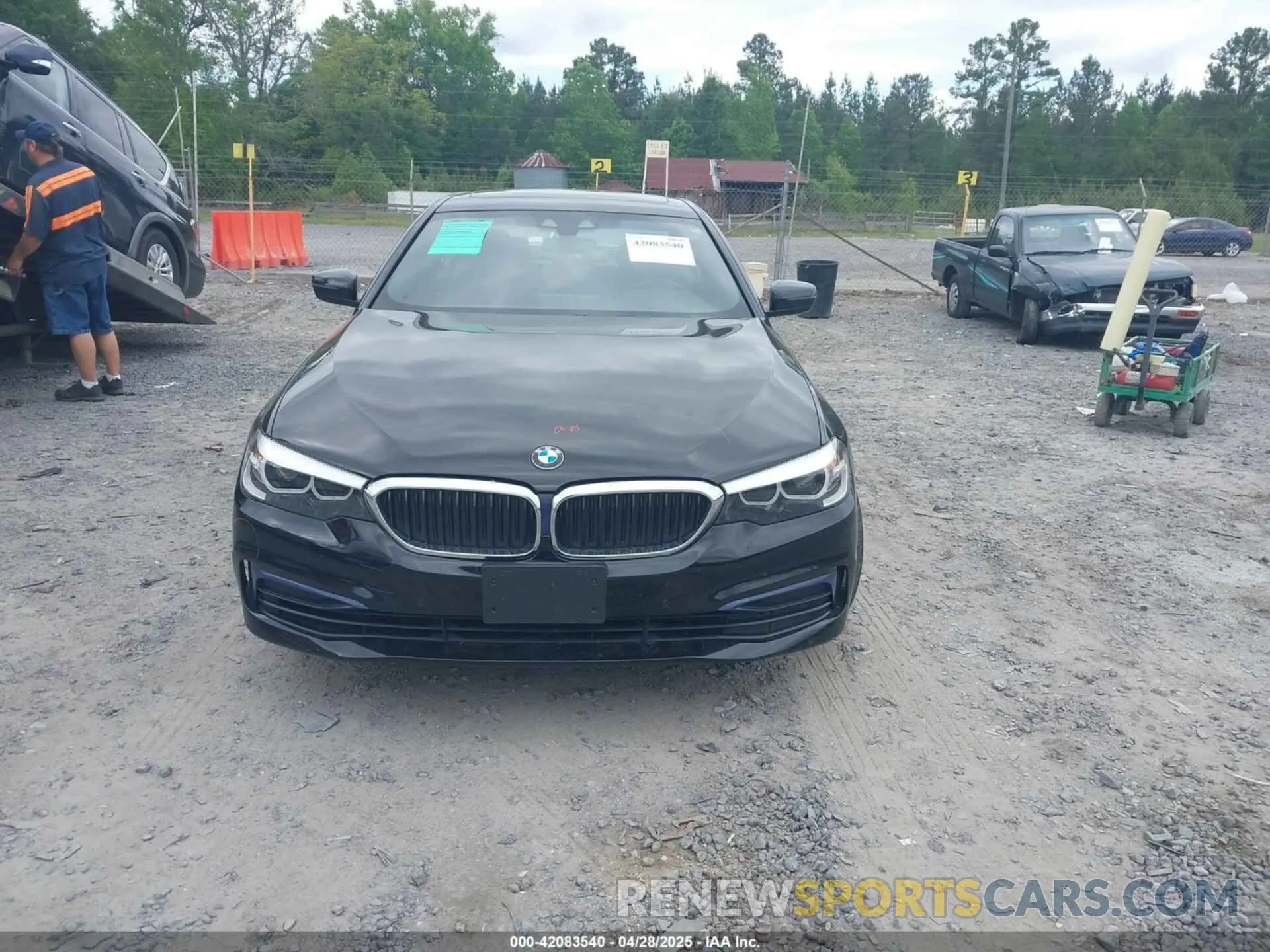 12 Photograph of a damaged car WBAJR7C06LWW65210 BMW 530I 2020