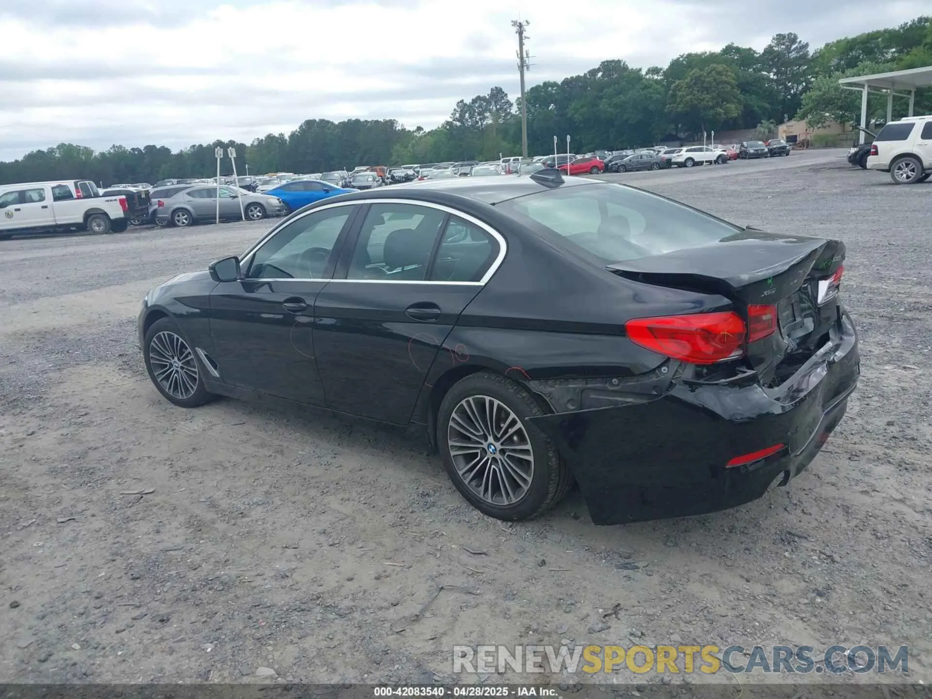 3 Photograph of a damaged car WBAJR7C06LWW65210 BMW 530I 2020