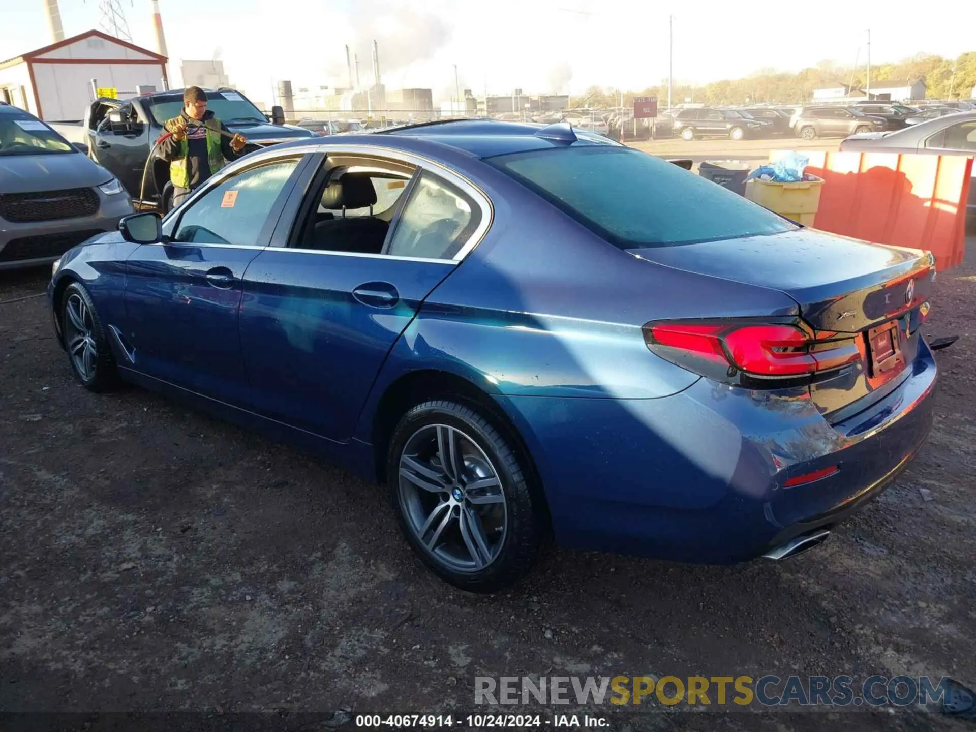 3 Фотография поврежденного автомобиля WBA13BJ08MWX26386 BMW 530I 2021
