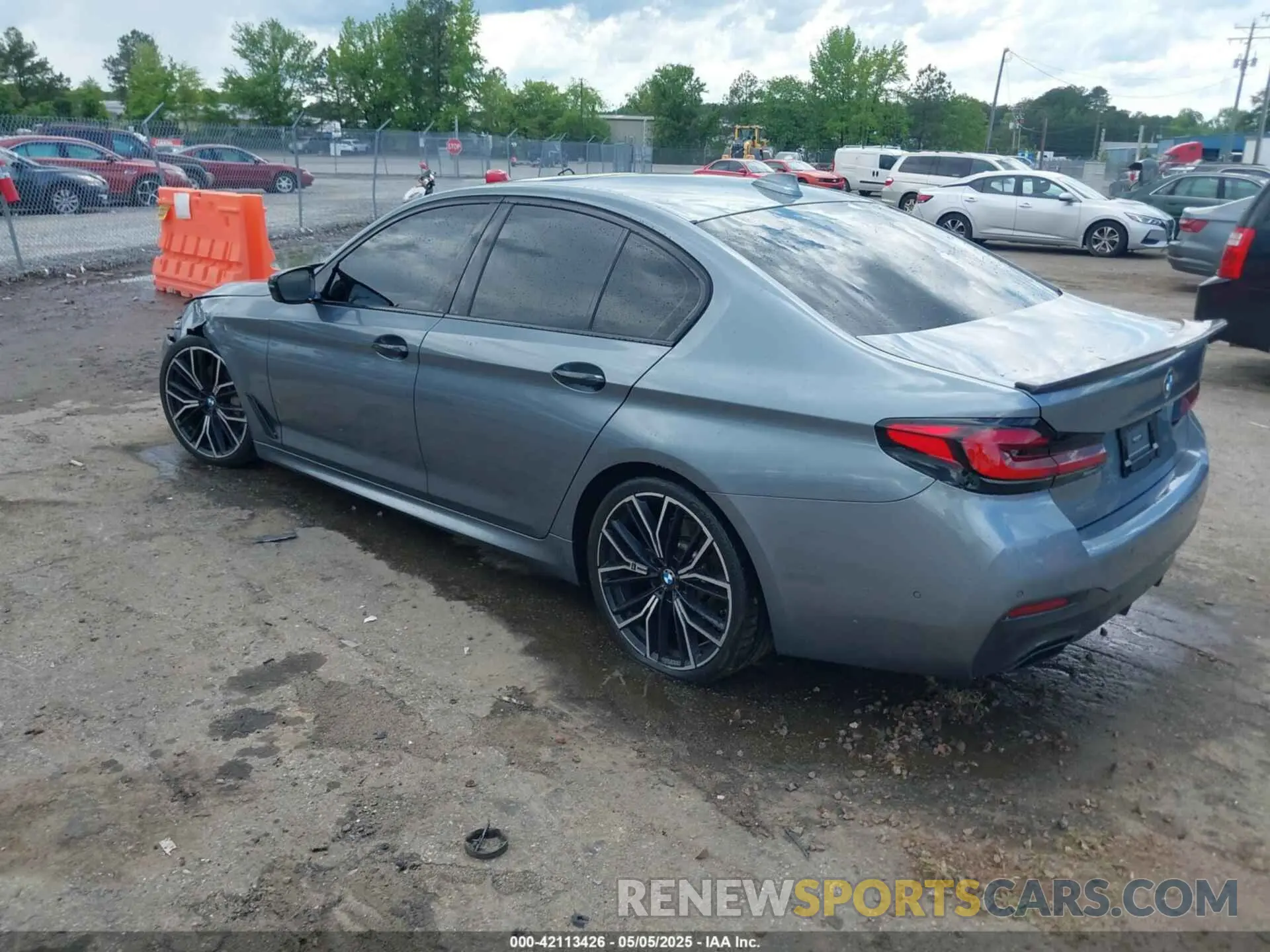 3 Photograph of a damaged car WBA13BJ0XMWW98865 BMW 530I 2021