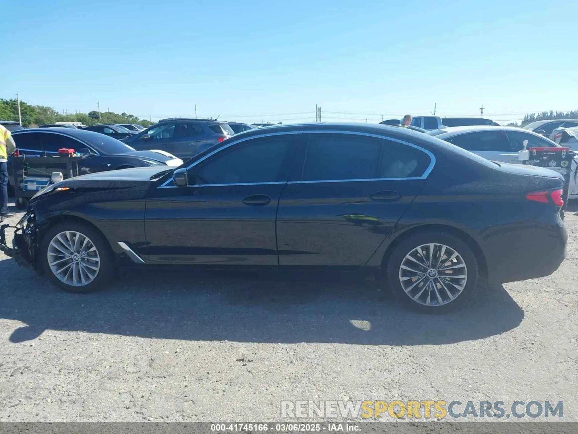 14 Photograph of a damaged car WBA53BH02MCF77971 BMW 530I 2021