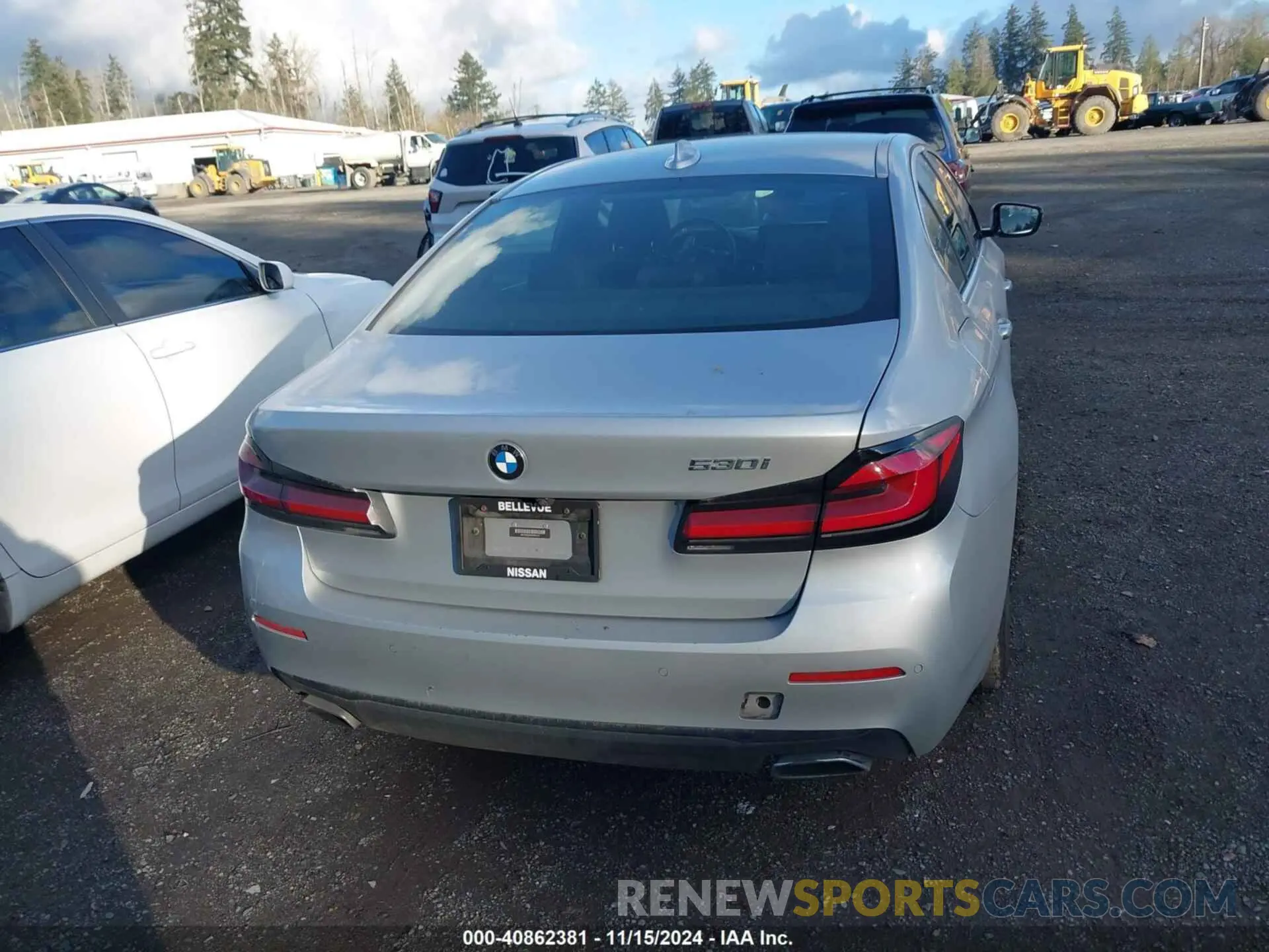 17 Photograph of a damaged car WBA53BH09MWW97018 BMW 530I 2021