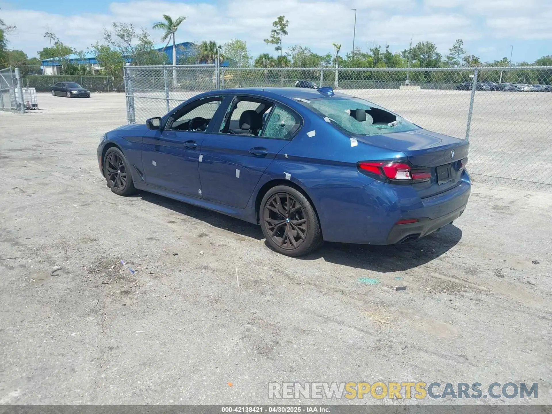 3 Фотография поврежденного автомобиля WBA53BH09MWX23682 BMW 530I 2021