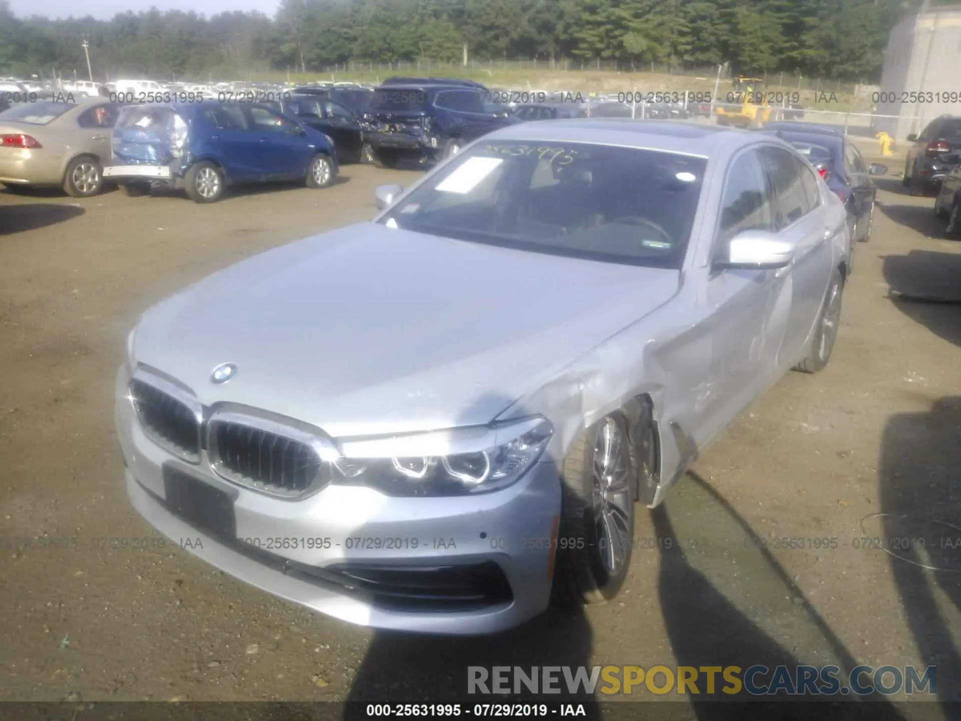 2 Photograph of a damaged car WBAJE7C51KWD53840 BMW 540 2019