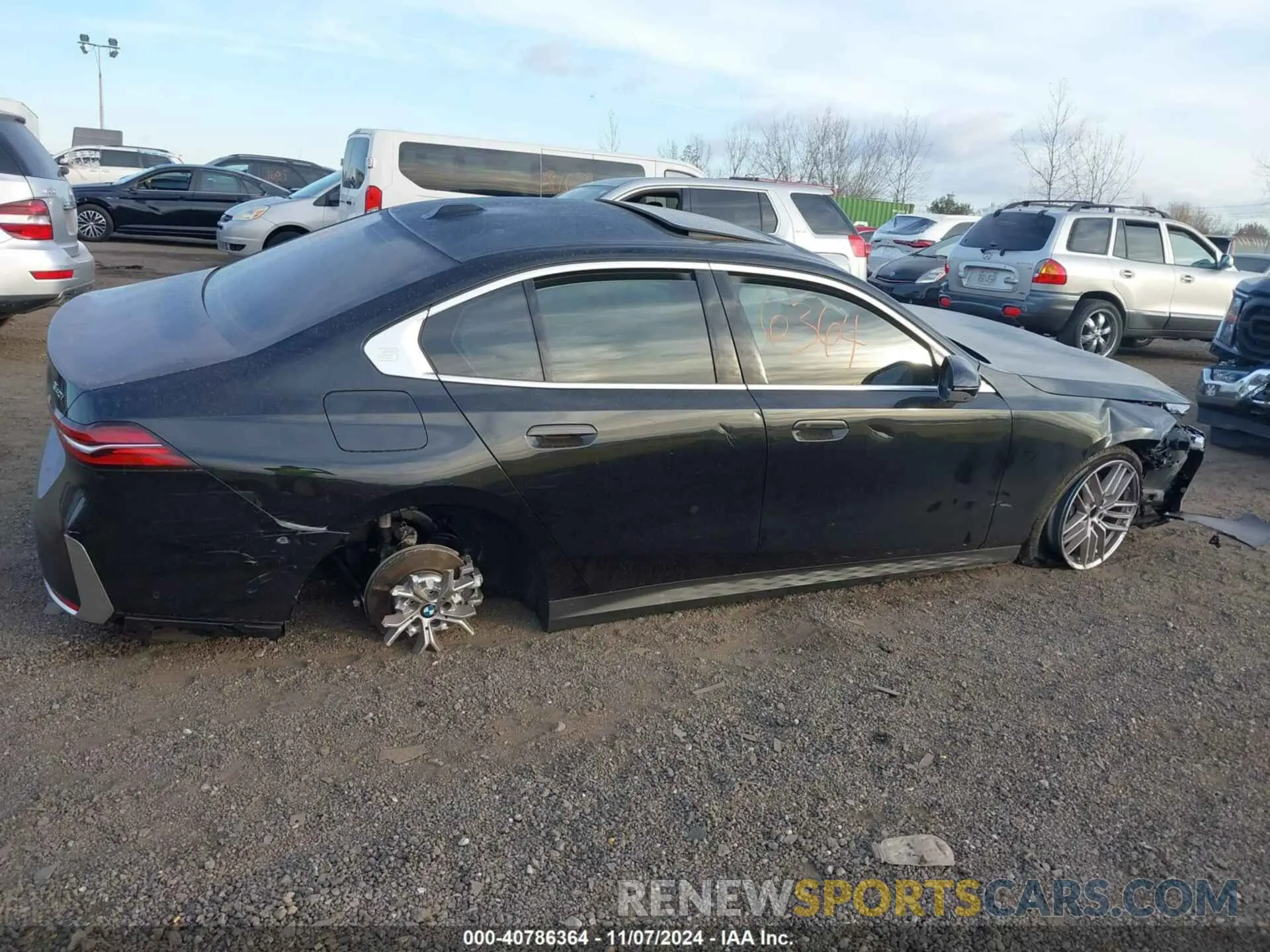 12 Фотография поврежденного автомобиля WBA63FJ08RCS79869 BMW 540 2024