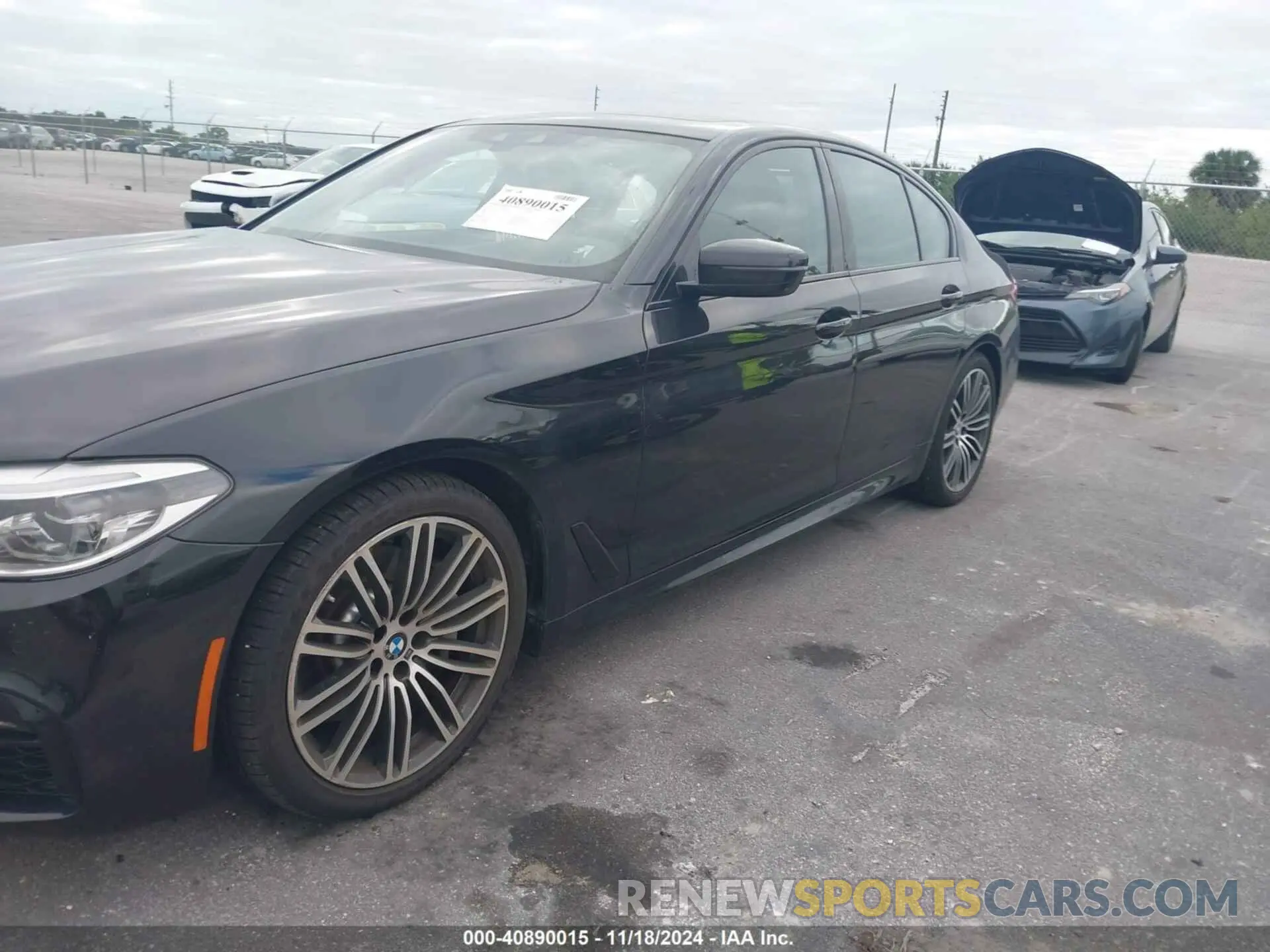 12 Фотография поврежденного автомобиля WBAJE5C55KWW02805 BMW 540I 2019