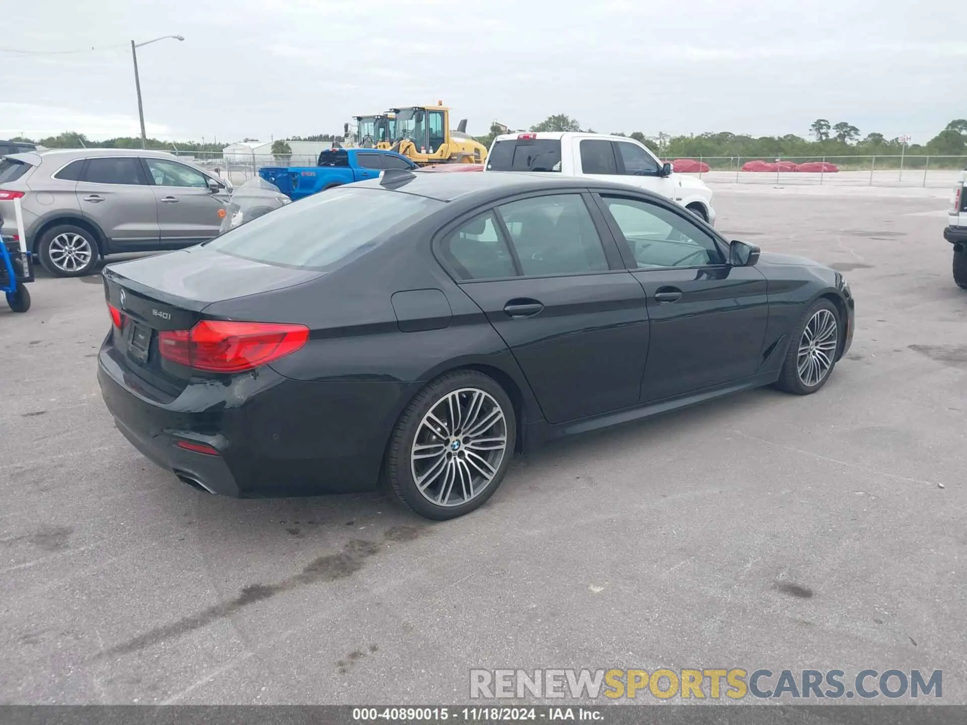 4 Фотография поврежденного автомобиля WBAJE5C55KWW02805 BMW 540I 2019